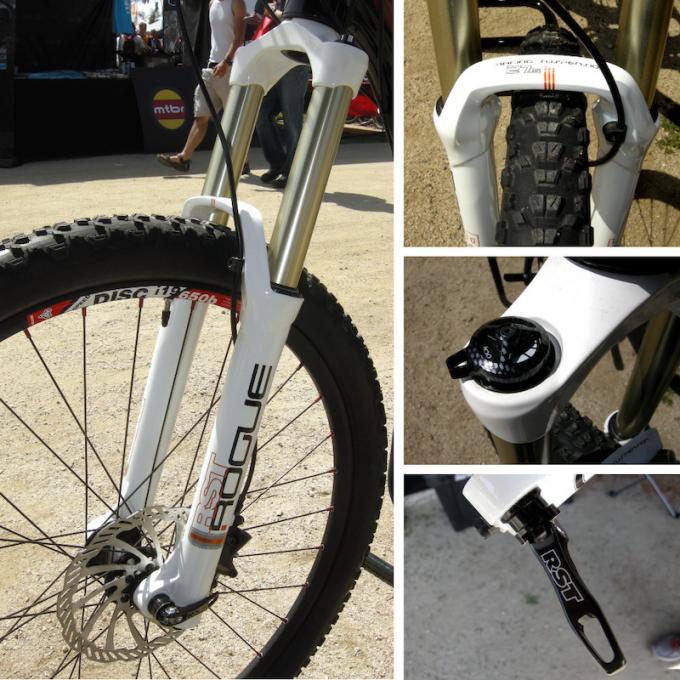 La bici di Mtb della molla pneumatica si biforca a 26 pollici, forcelle del mountain bike enduro/di